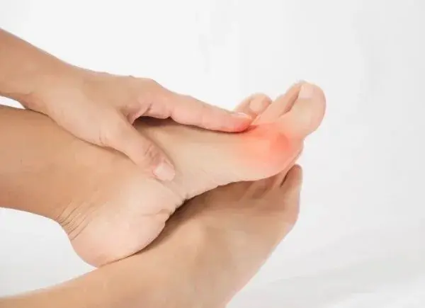 Fußarthrose: Sanft und schmerzfrei gehen