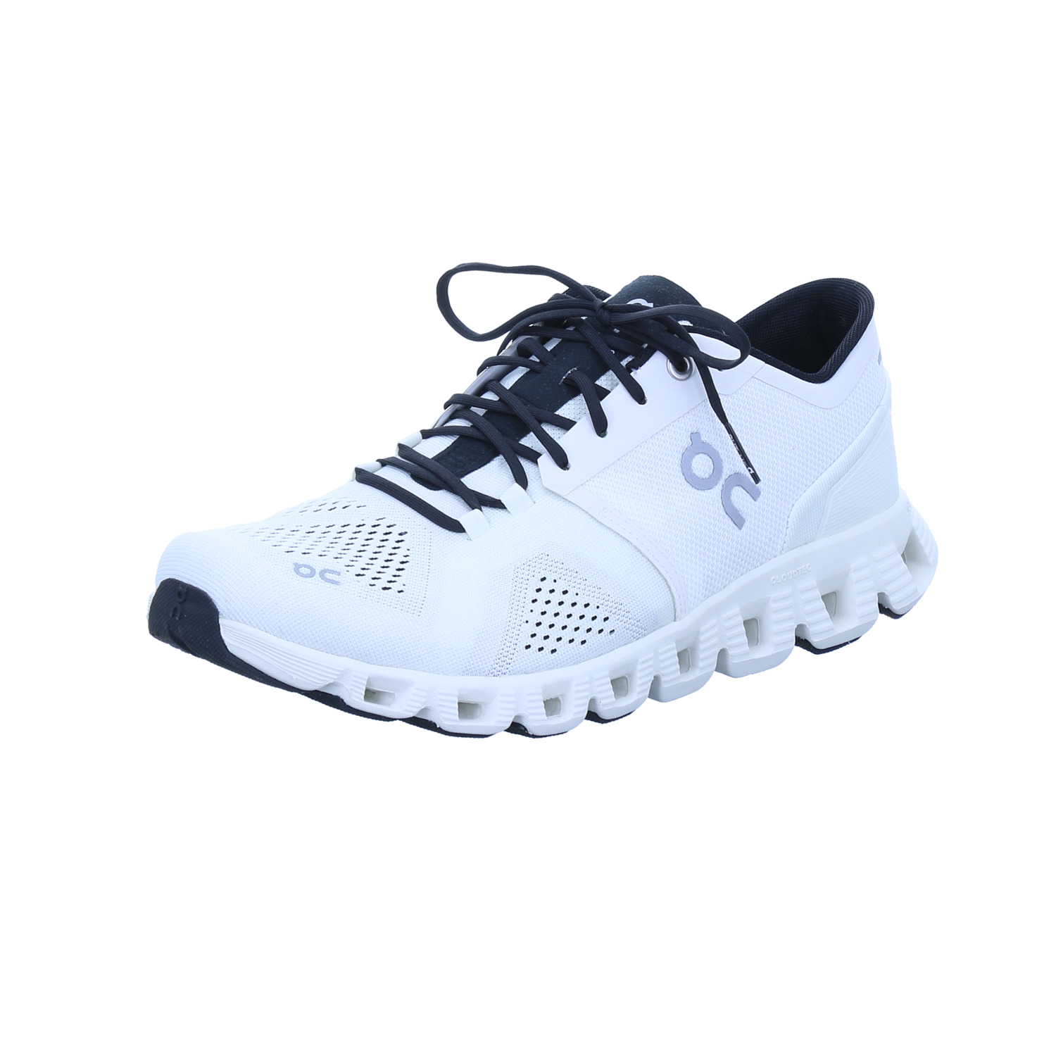 on cloud x womens white black